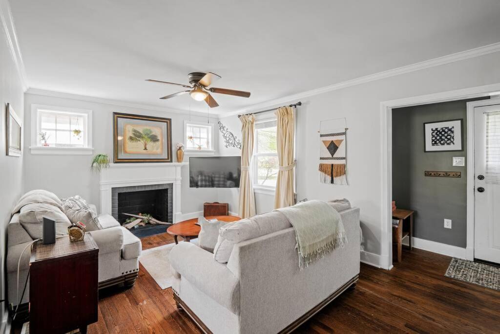 Private House + Yard Central Location To All Rva リッチモンド エクステリア 写真
