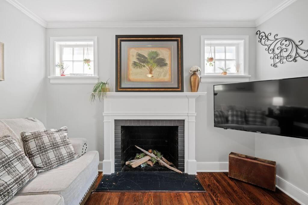 Private House + Yard Central Location To All Rva リッチモンド エクステリア 写真